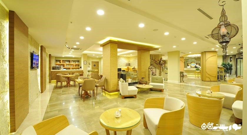 نمای کلی از لابی لانج 